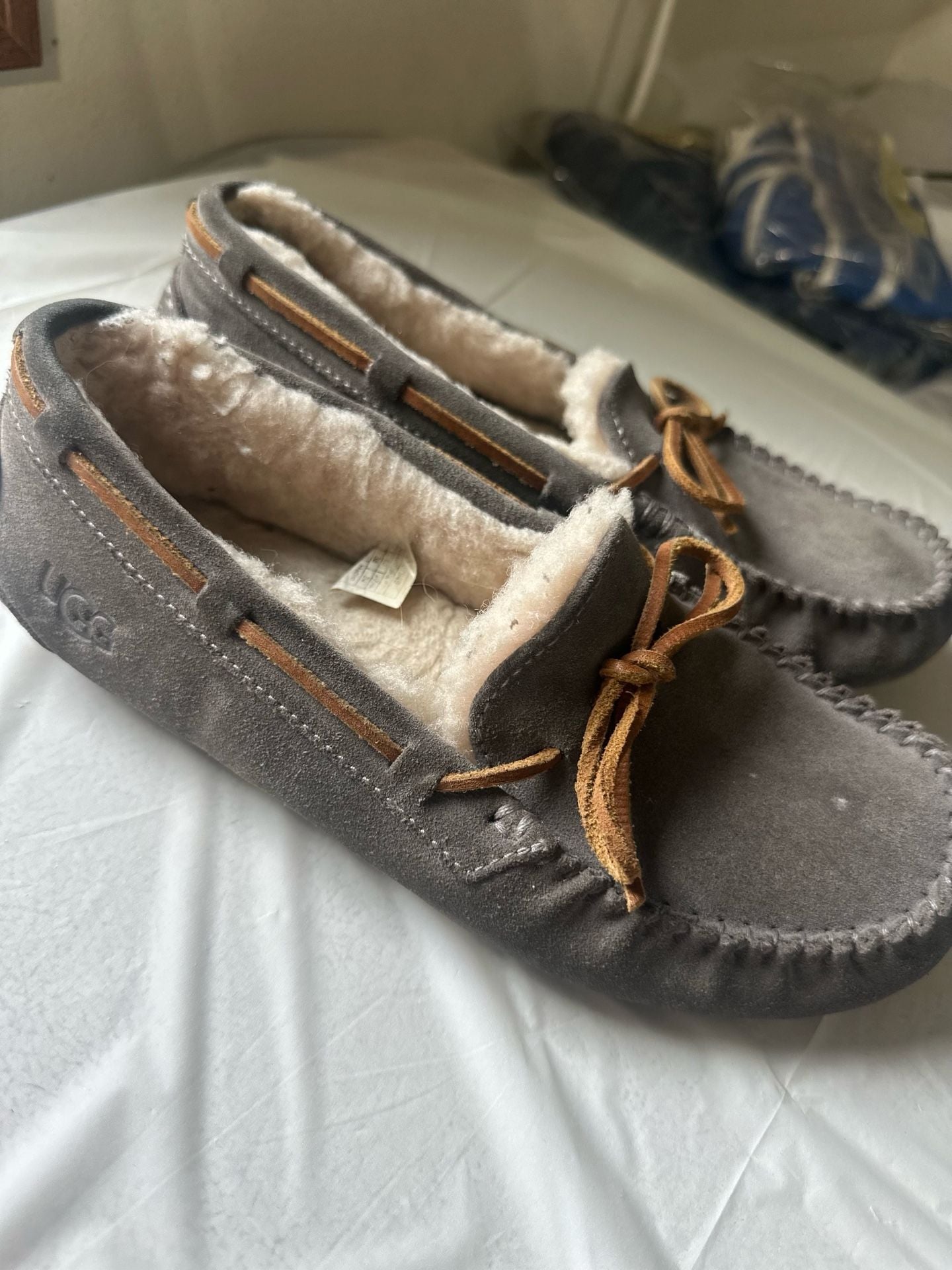 Ugg Ansley Suede Moccasin Slippers Size 7